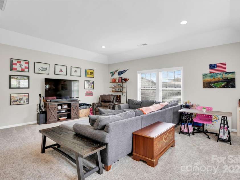 2655 Stonewood View, Kannapolis, NC 28081.  MLS# CAR4250077, YatesRealty ID 15607. 