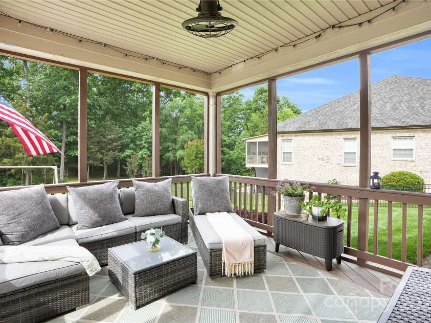 2655 Stonewood View, Kannapolis, NC 28081.  MLS# CAR4250077, YatesRealty ID 15607. 