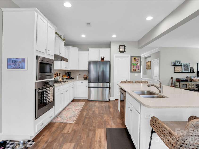 2655 Stonewood View, Kannapolis, NC 28081.  MLS# CAR4250077, YatesRealty ID 15607. 