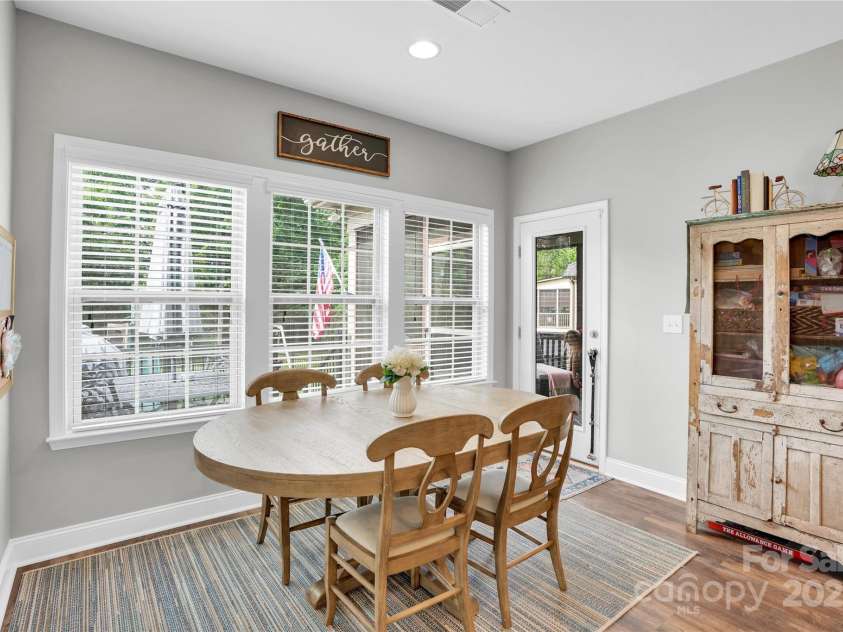 2655 Stonewood View, Kannapolis, NC 28081.  MLS# CAR4250077, YatesRealty ID 15607. 