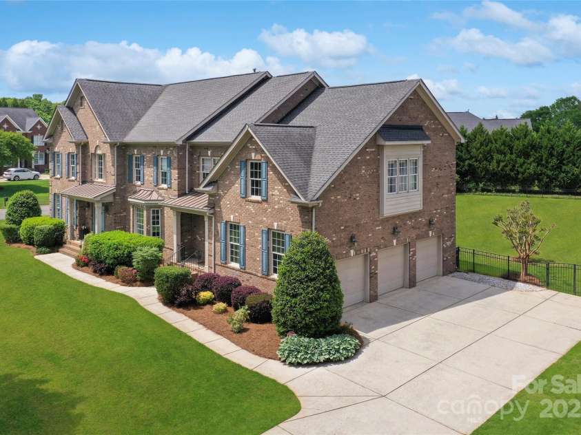 101 Stonehurst Lane, Waxhaw, NC 28173.  MLS# CAR4249062, YatesRealty ID 15608. 