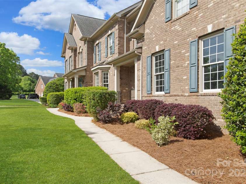 101 Stonehurst Lane, Waxhaw, NC 28173.  MLS# CAR4249062, YatesRealty ID 15608. 