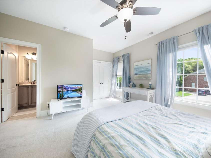 101 Stonehurst Lane, Waxhaw, NC 28173.  MLS# CAR4249062, YatesRealty ID 15608. Bedroom3 bath