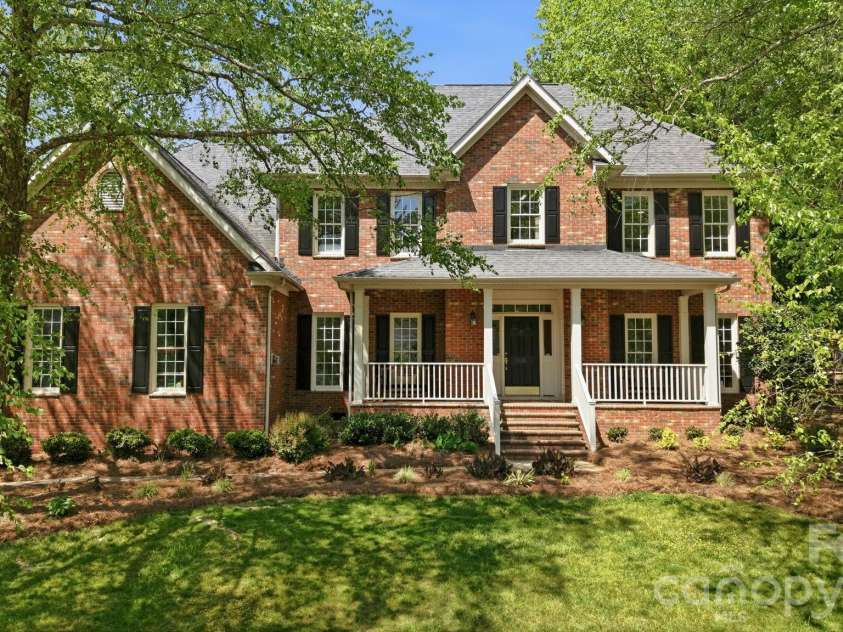 5510 Providence Glen Road, Charlotte, NC 28270.  MLS# CAR4371962, YatesRealty ID 15608. 