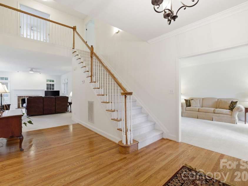 5510 Providence Glen Road, Charlotte, NC 28270.  MLS# CAR4371962, YatesRealty ID 15608. 