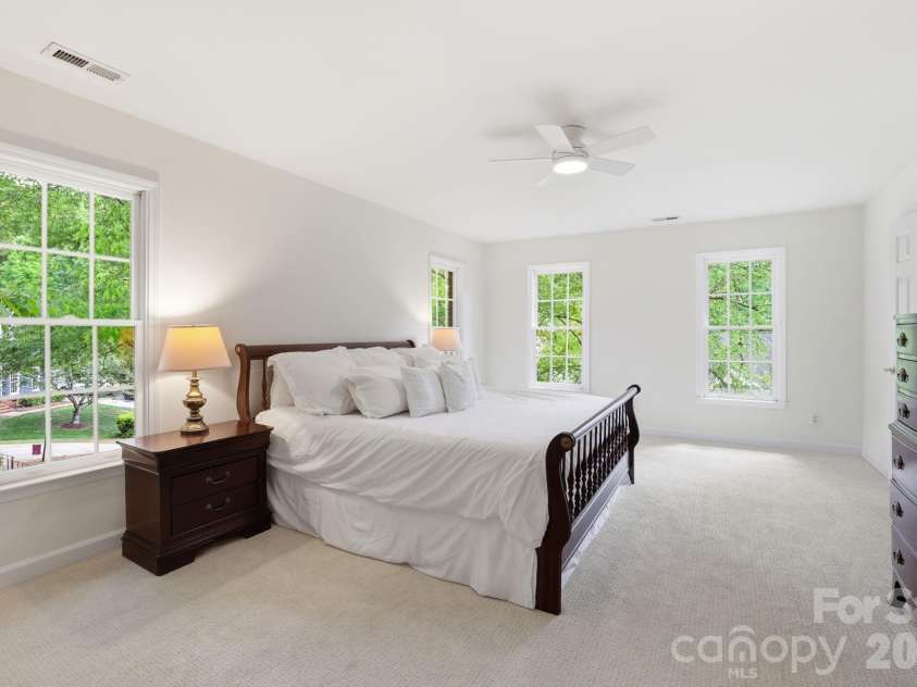 5510 Providence Glen Road, Charlotte, NC 28270.  MLS# CAR4371962, YatesRealty ID 15608. 