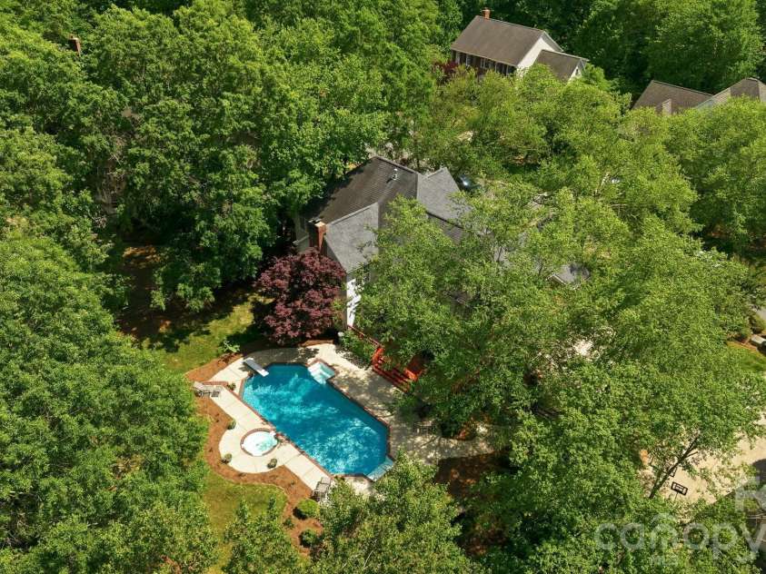 5510 Providence Glen Road, Charlotte, NC 28270.  MLS# CAR4371962, YatesRealty ID 15608. 