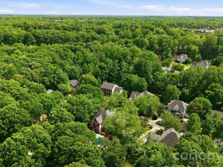 5510 Providence Glen Road, Charlotte, NC 28270.  MLS# CAR4371962, YatesRealty ID 15608. 