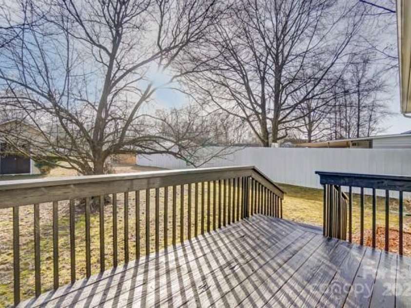 776 Washington Lane, Kannapolis, NC 28083.  MLS# CAR4218961, YatesRealty ID 1561. 