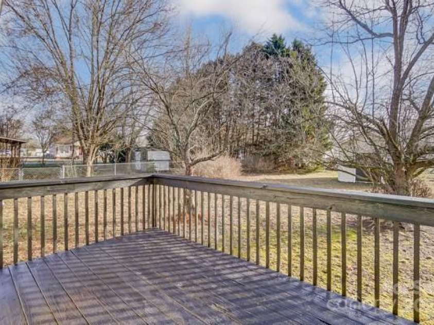 776 Washington Lane, Kannapolis, NC 28083.  MLS# CAR4218961, YatesRealty ID 1561. 