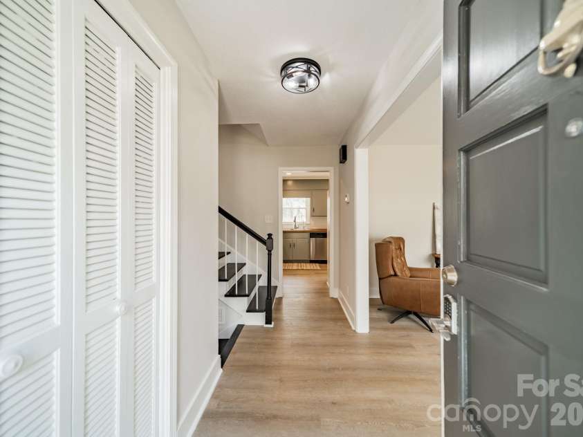 2023 Briarwood Circle, Fort Mill, SC 29715.  MLS# CAR4361008, YatesRealty ID 15610. 
