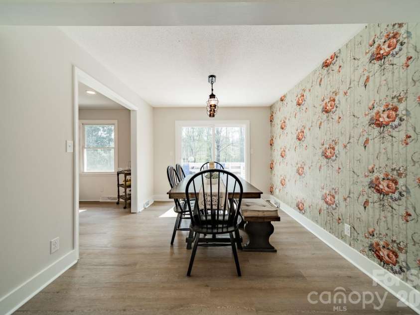 2023 Briarwood Circle, Fort Mill, SC 29715.  MLS# CAR4361008, YatesRealty ID 15610. 