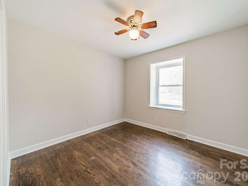 2023 Briarwood Circle, Fort Mill, SC 29715.  MLS# CAR4361008, YatesRealty ID 15610. 