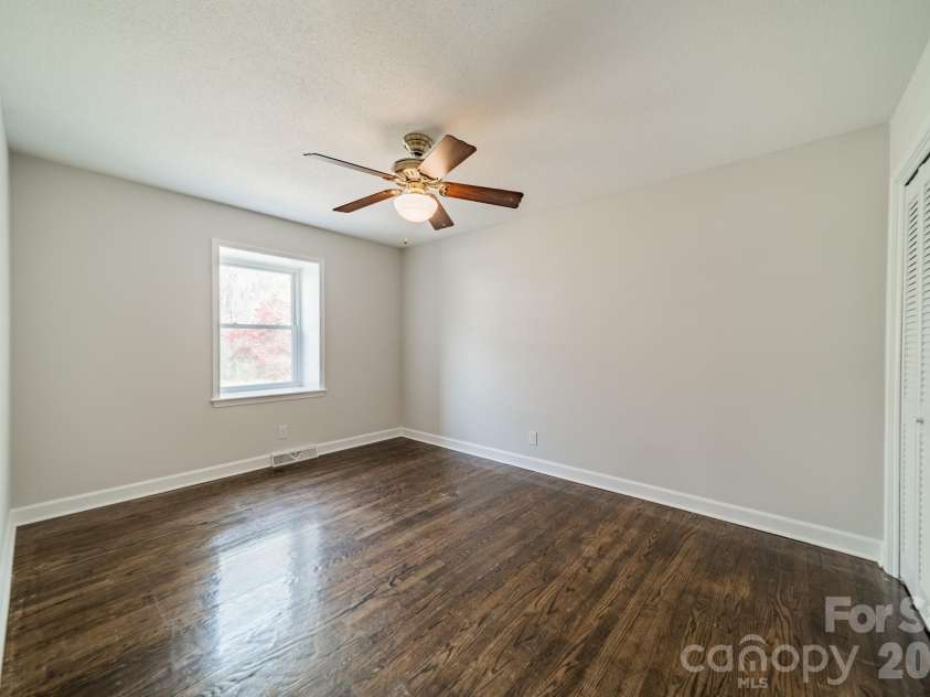 2023 Briarwood Circle, Fort Mill, SC 29715.  MLS# CAR4361008, YatesRealty ID 15610. 