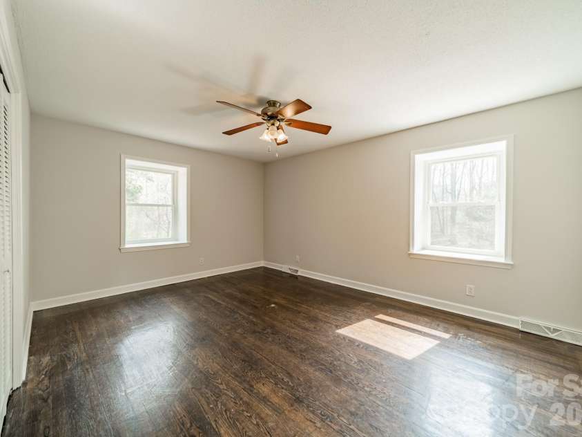 2023 Briarwood Circle, Fort Mill, SC 29715.  MLS# CAR4361008, YatesRealty ID 15610. 