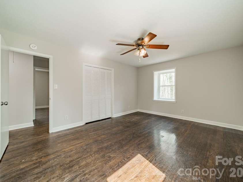 2023 Briarwood Circle, Fort Mill, SC 29715.  MLS# CAR4361008, YatesRealty ID 15610. 