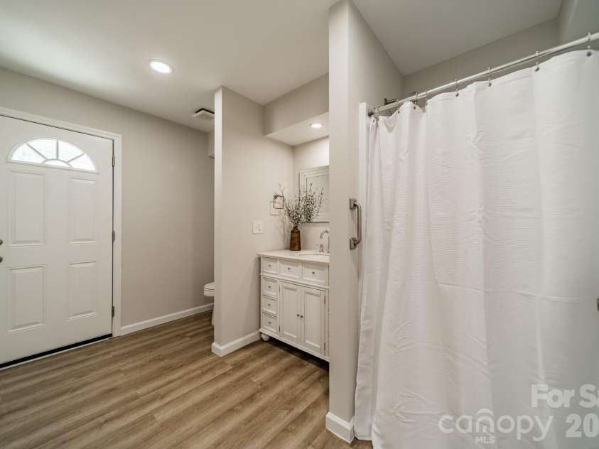 2023 Briarwood Circle, Fort Mill, SC 29715.  MLS# CAR4361008, YatesRealty ID 15610. 