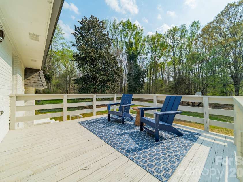2023 Briarwood Circle, Fort Mill, SC 29715.  MLS# CAR4361008, YatesRealty ID 15610. 
