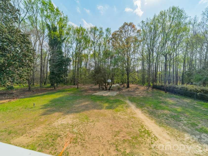2023 Briarwood Circle, Fort Mill, SC 29715.  MLS# CAR4361008, YatesRealty ID 15610. 