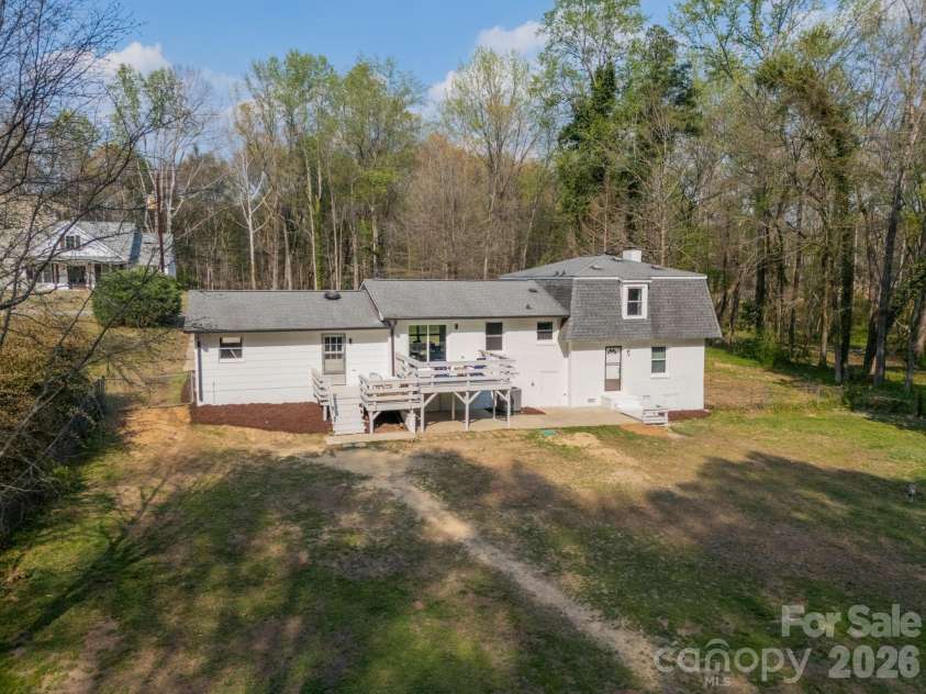 2023 Briarwood Circle, Fort Mill, SC 29715.  MLS# CAR4361008, YatesRealty ID 15610. 