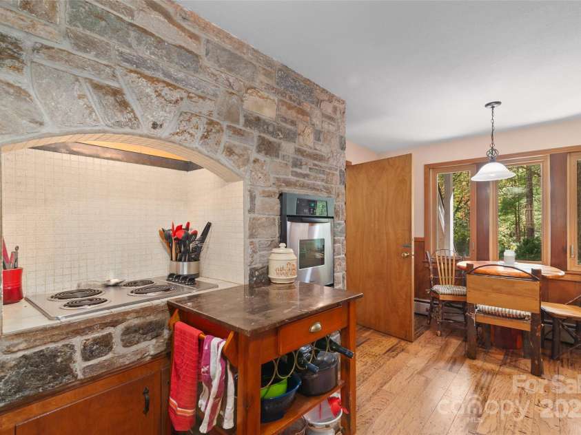 1233 Fie Top Road, Maggie Valley, NC 28751.  MLS# CAR4191937, YatesRealty ID 15611. 