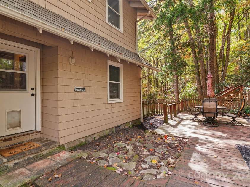 1233 Fie Top Road, Maggie Valley, NC 28751.  MLS# CAR4191937, YatesRealty ID 15611. 