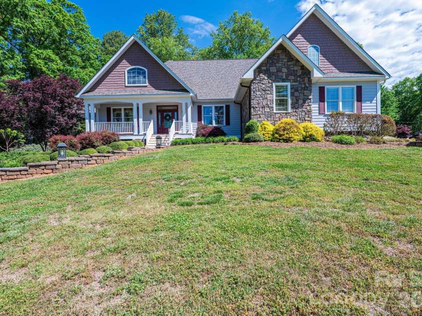 3085 James Street, Catawba, NC 28609.  MLS# CAR4364096, YatesRealty ID 15612. 