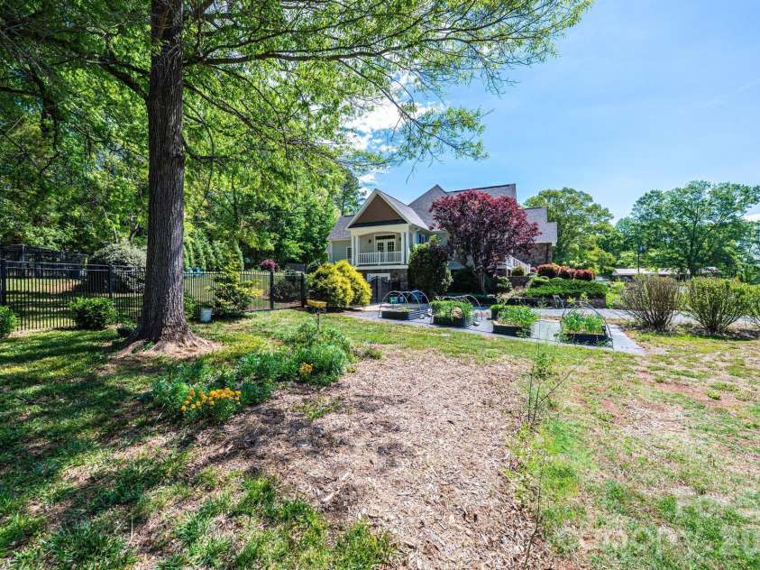 3085 James Street, Catawba, NC 28609.  MLS# CAR4364096, YatesRealty ID 15612. 