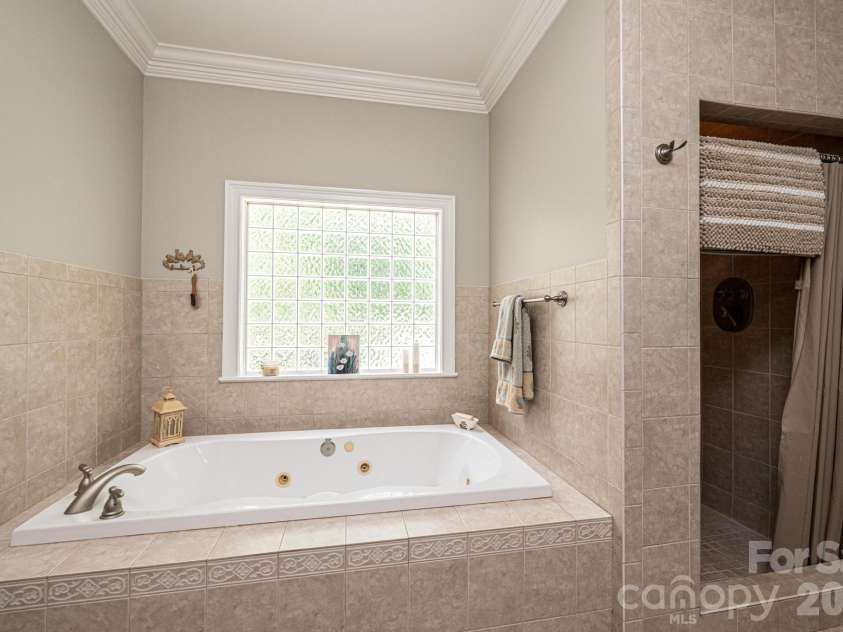 3085 James Street, Catawba, NC 28609.  MLS# CAR4364096, YatesRealty ID 15612. 