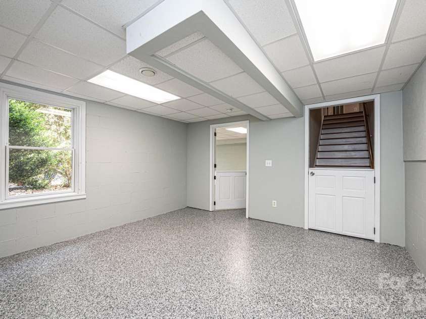 3085 James Street, Catawba, NC 28609.  MLS# CAR4364096, YatesRealty ID 15612. 
