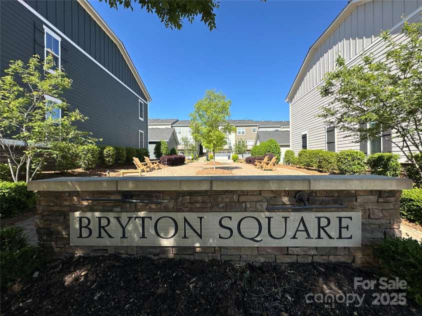 11741 Blessington Road, Huntersville, NC 28078.  MLS# CAR4252837, YatesRealty ID 15613. Community Pocket Park