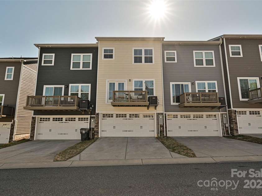 11741 Blessington Road, Huntersville, NC 28078.  MLS# CAR4252837, YatesRealty ID 15613. Rear Entry 2 Car Garage