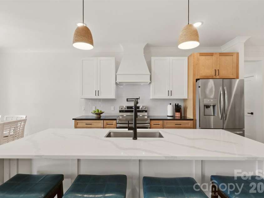207 Haven Hill Road, Lexington, NC 27292.  MLS# CAR4368092, YatesRealty ID 15613. 