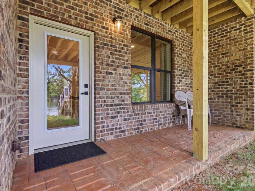 207 Haven Hill Road, Lexington, NC 27292.  MLS# CAR4368092, YatesRealty ID 15613. 