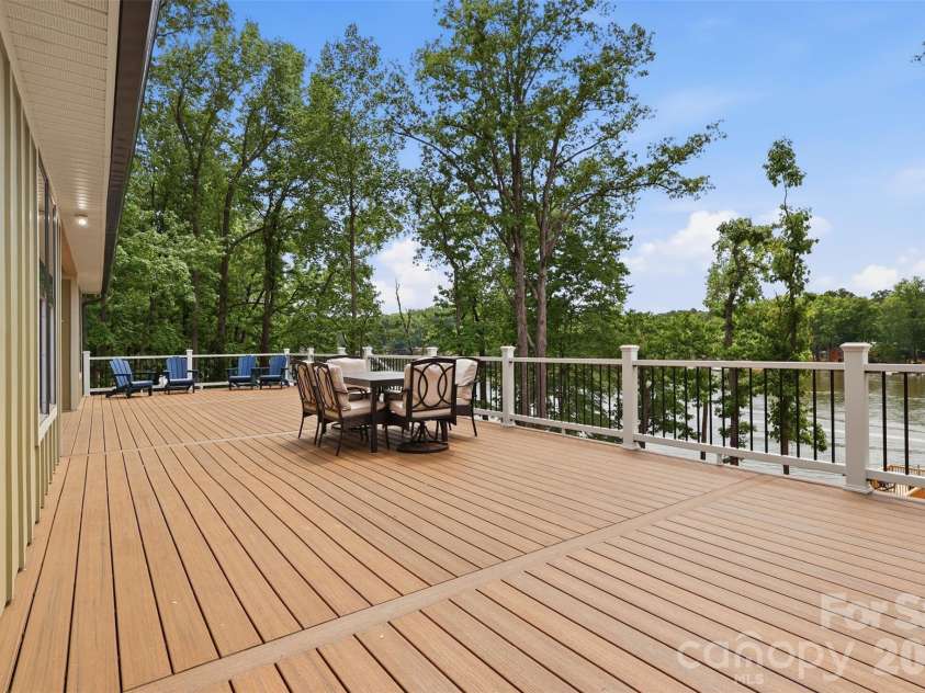207 Haven Hill Road, Lexington, NC 27292.  MLS# CAR4368092, YatesRealty ID 15613. 
