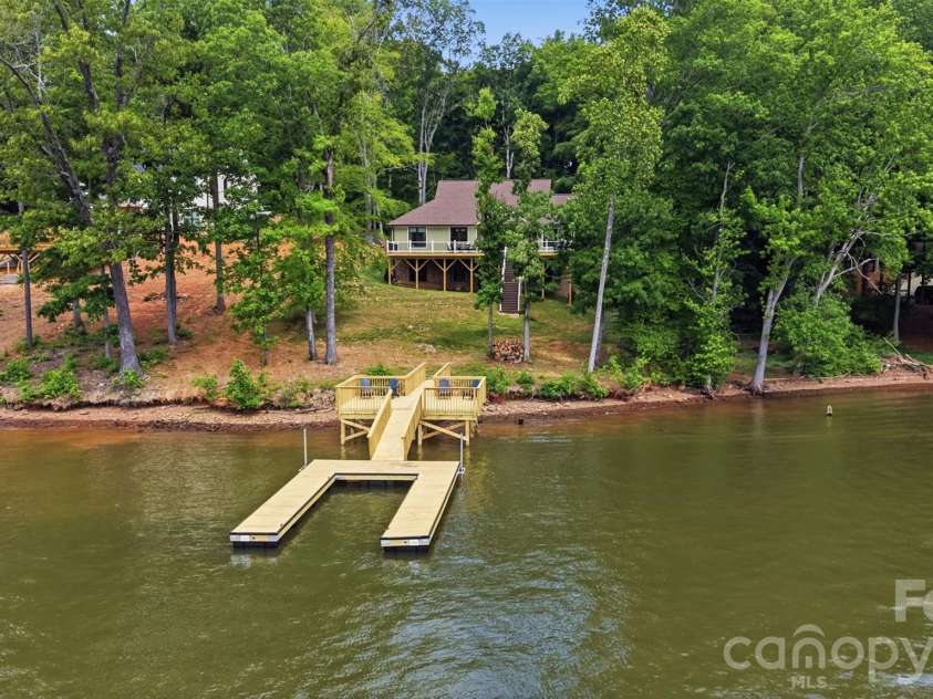 207 Haven Hill Road, Lexington, NC 27292.  MLS# CAR4368092, YatesRealty ID 15613. 