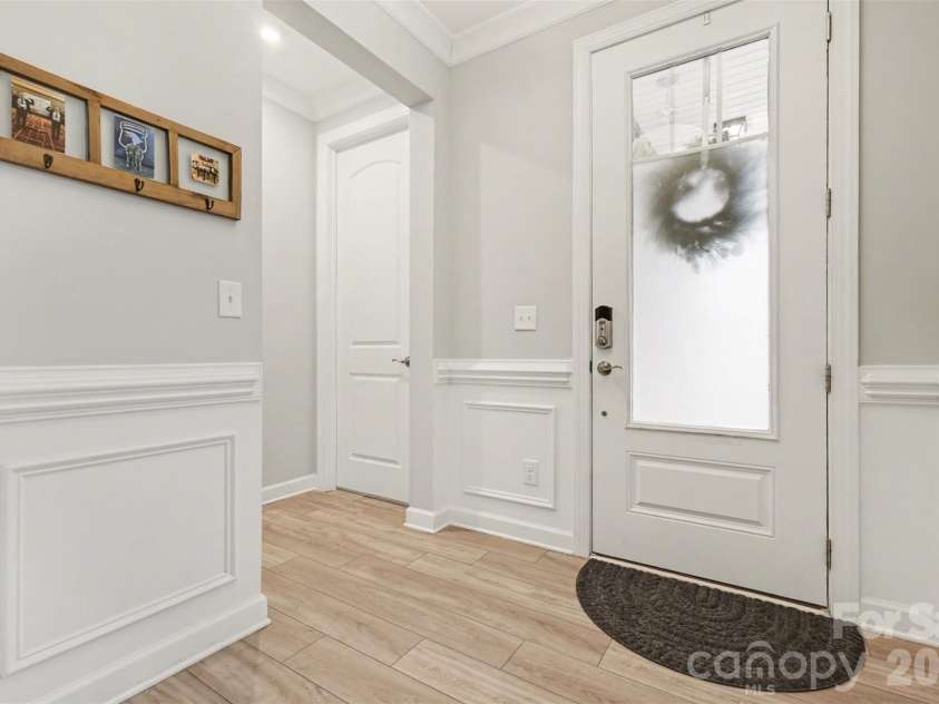 3606 Marchers Trace Drive, Charlotte, NC 28227.  MLS# CAR4344114, YatesRealty ID 15614. 