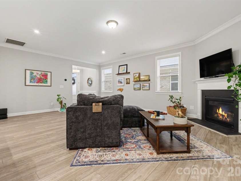 3606 Marchers Trace Drive, Charlotte, NC 28227.  MLS# CAR4344114, YatesRealty ID 15614. 