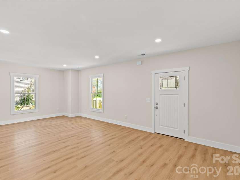 109 College Street, Monroe, NC 28112.  MLS# CAR4356719, YatesRealty ID 15615. 