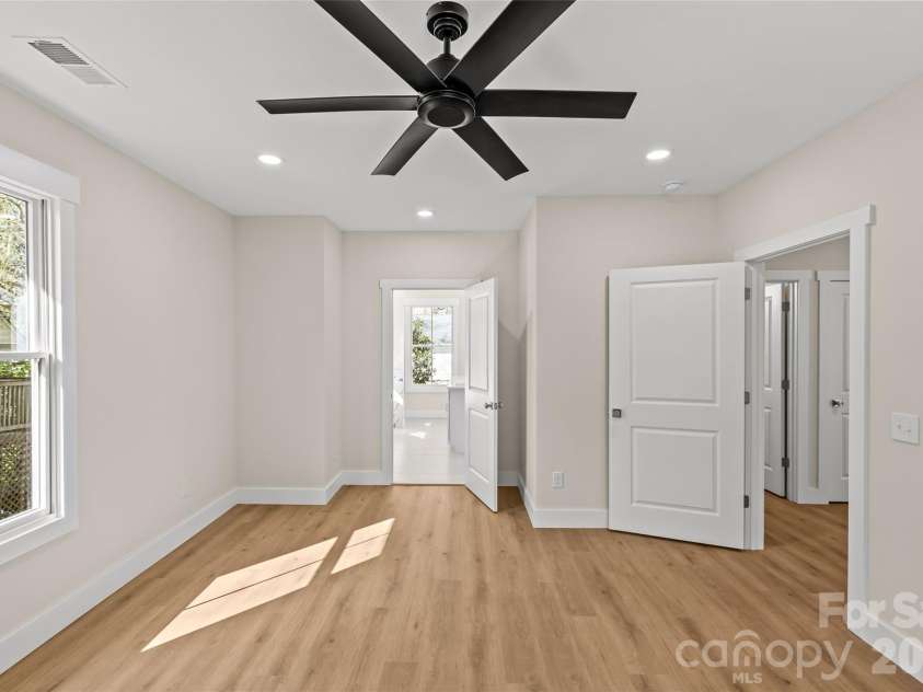 109 College Street, Monroe, NC 28112.  MLS# CAR4356719, YatesRealty ID 15615. 