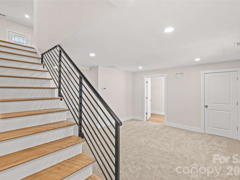 109 College Street, Monroe, NC 28112.  MLS# CAR4356719, YatesRealty ID 15615. 