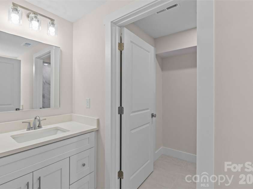 109 College Street, Monroe, NC 28112.  MLS# CAR4356719, YatesRealty ID 15615. 