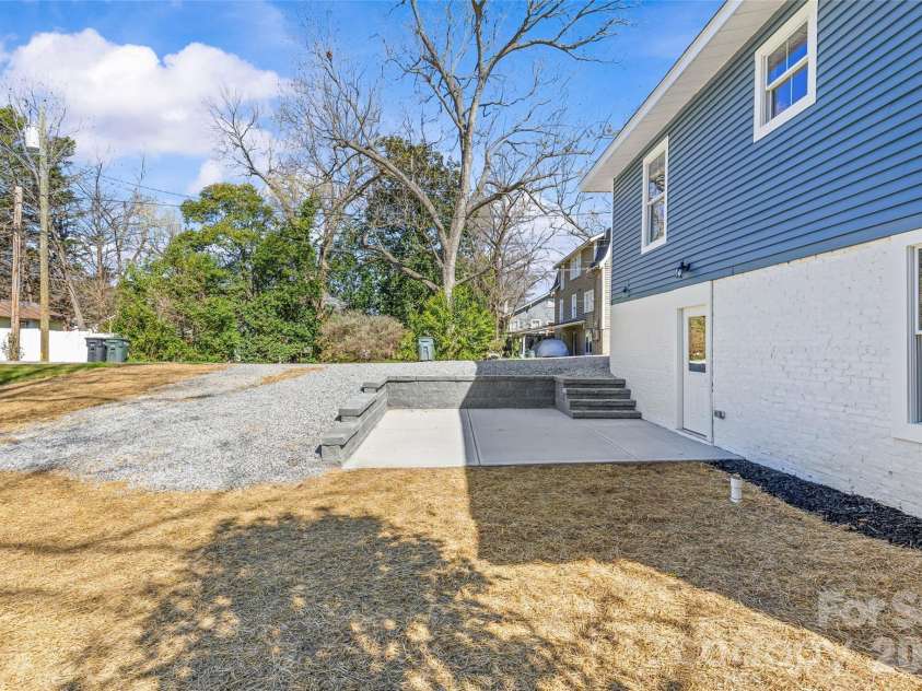 109 College Street, Monroe, NC 28112.  MLS# CAR4356719, YatesRealty ID 15615. 