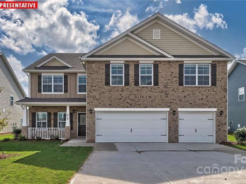 7330 Stonehouse Drive, Gastonia, NC 28056.  MLS# CAR4242754, YatesRealty ID 15615. 