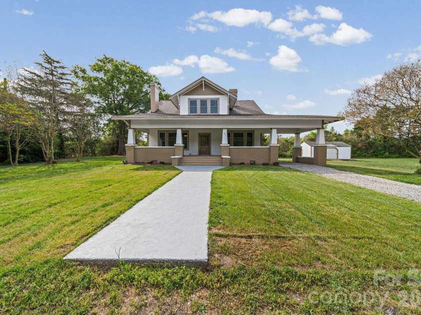 511 Passaic Street, Peachland, NC 28133.  MLS# CAR4367830, YatesRealty ID 15616. 