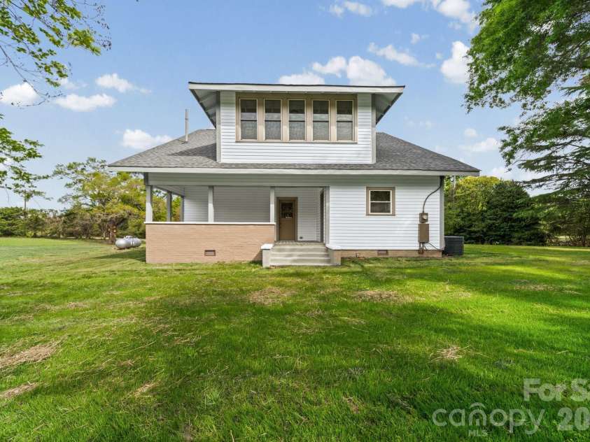 511 Passaic Street, Peachland, NC 28133.  MLS# CAR4367830, YatesRealty ID 15616. 