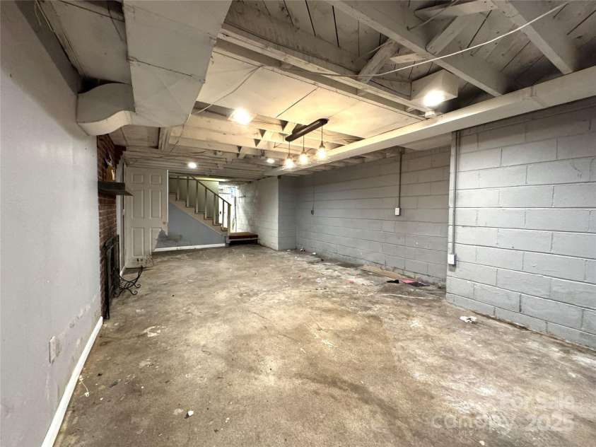 616 Oakwood Avenue, Albemarle, NC 28001.  MLS# CAR4259660, YatesRealty ID 15616. 