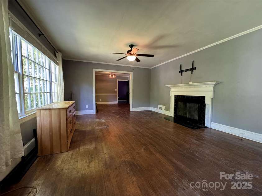 616 Oakwood Avenue, Albemarle, NC 28001.  MLS# CAR4259660, YatesRealty ID 15616. 