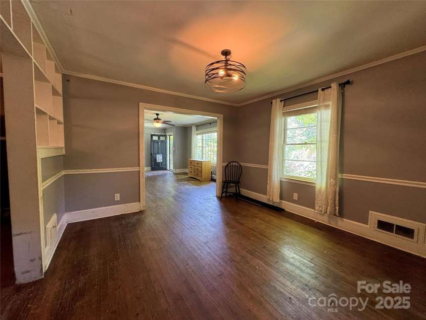 616 Oakwood Avenue, Albemarle, NC 28001.  MLS# CAR4259660, YatesRealty ID 15616. 