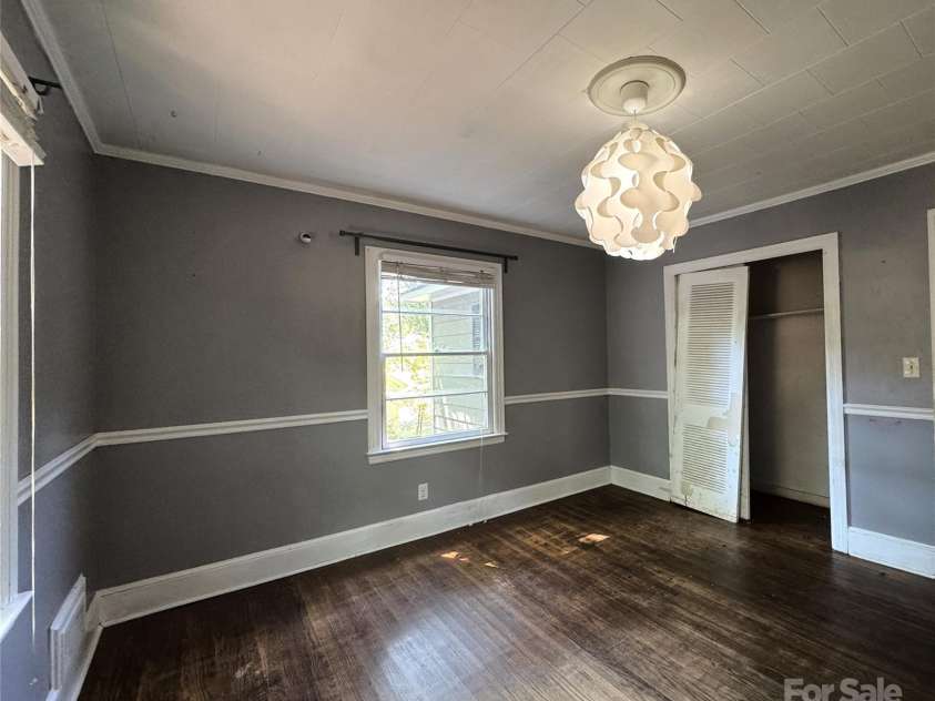 616 Oakwood Avenue, Albemarle, NC 28001.  MLS# CAR4259660, YatesRealty ID 15616. 